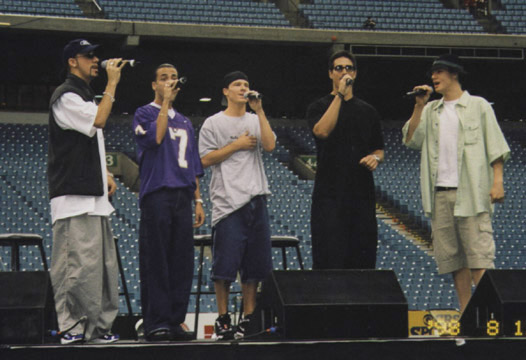group4.jpg (64227 bytes)