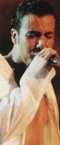 howie9.gif (52546 bytes)
