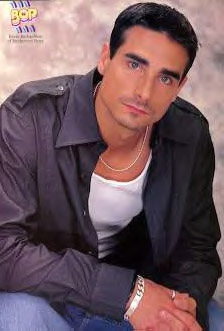 kevin27.jpg (28660 bytes)