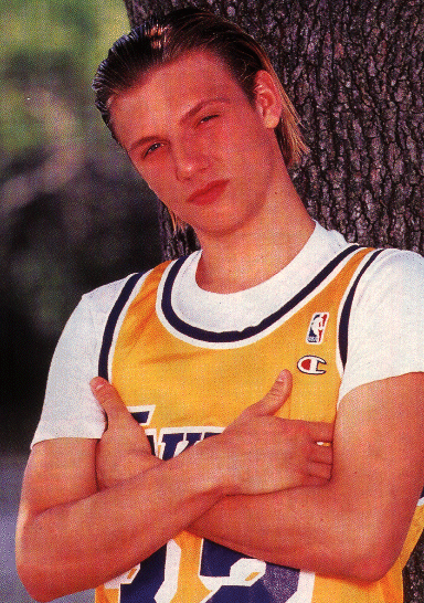 nick17.gif (200109 bytes)
