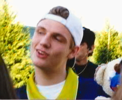 nick23.gif (98528 bytes)